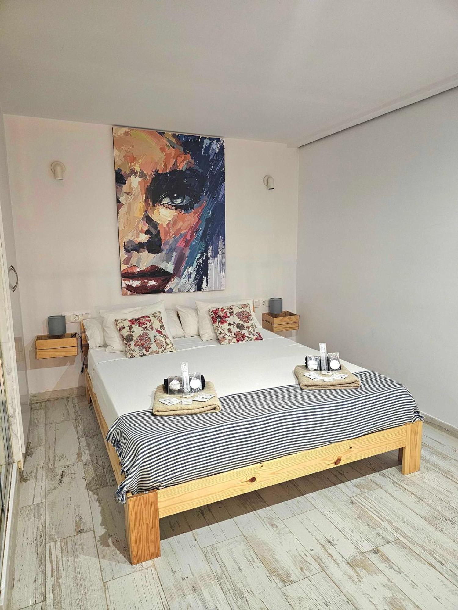 Suncastle Apartamentos Alicante -With Sunny Rooftop Terrace And Barbecue Exterior photo